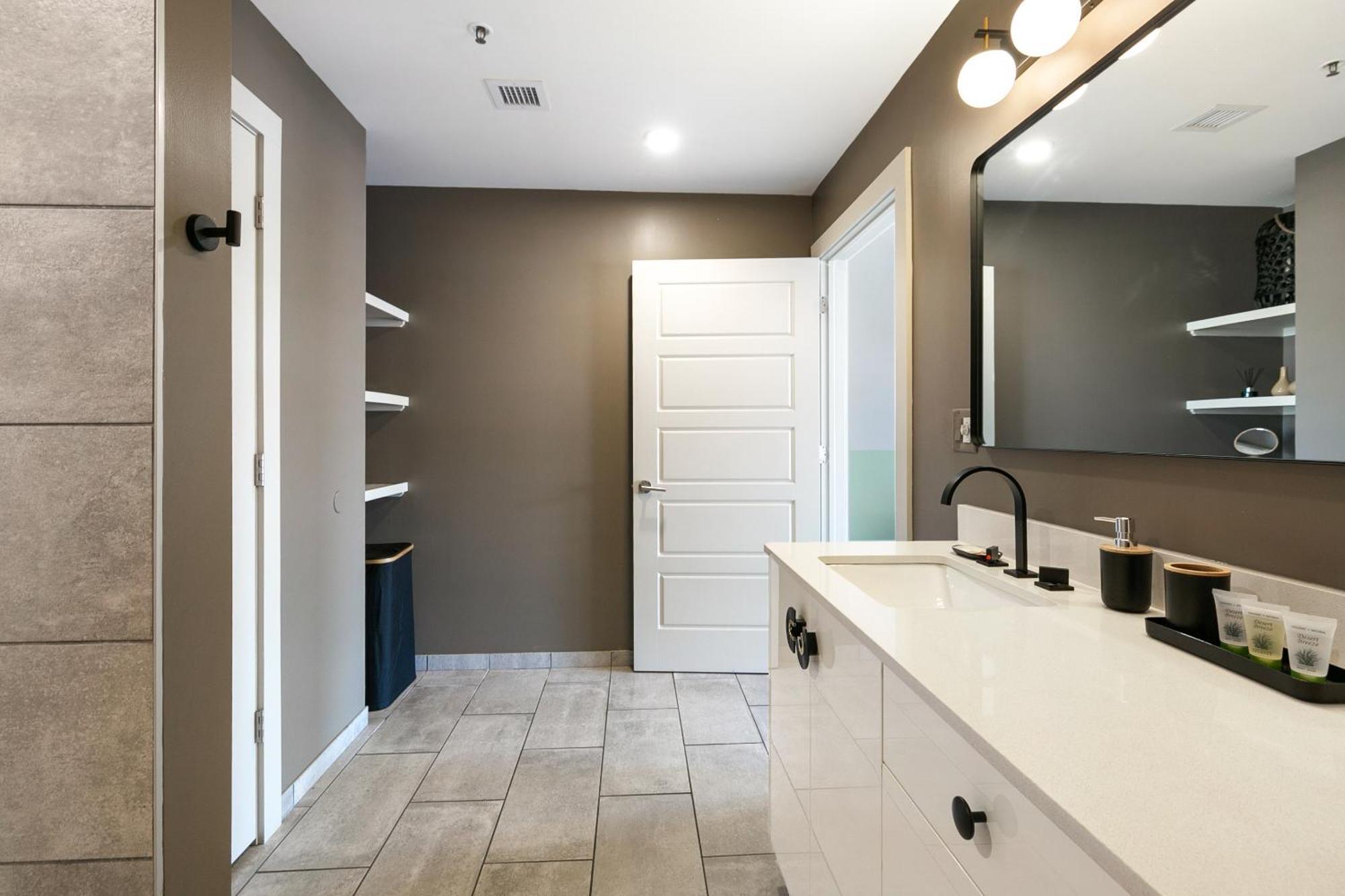 ניו אורלינס Luxury 2-Bedroom Condo Steps Away From The French Quarter מראה חיצוני תמונה