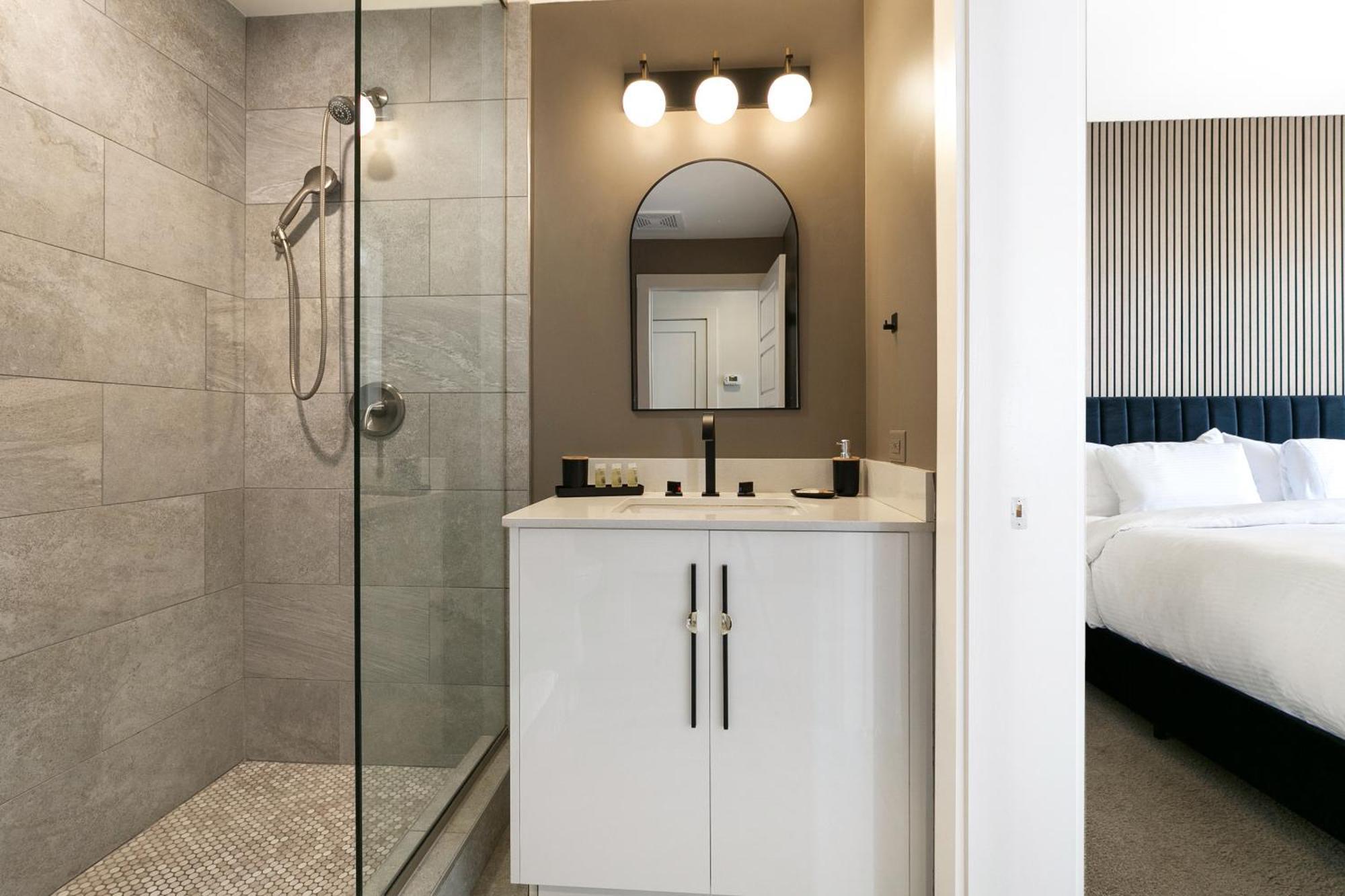 ניו אורלינס Luxury 2-Bedroom Condo Steps Away From The French Quarter מראה חיצוני תמונה